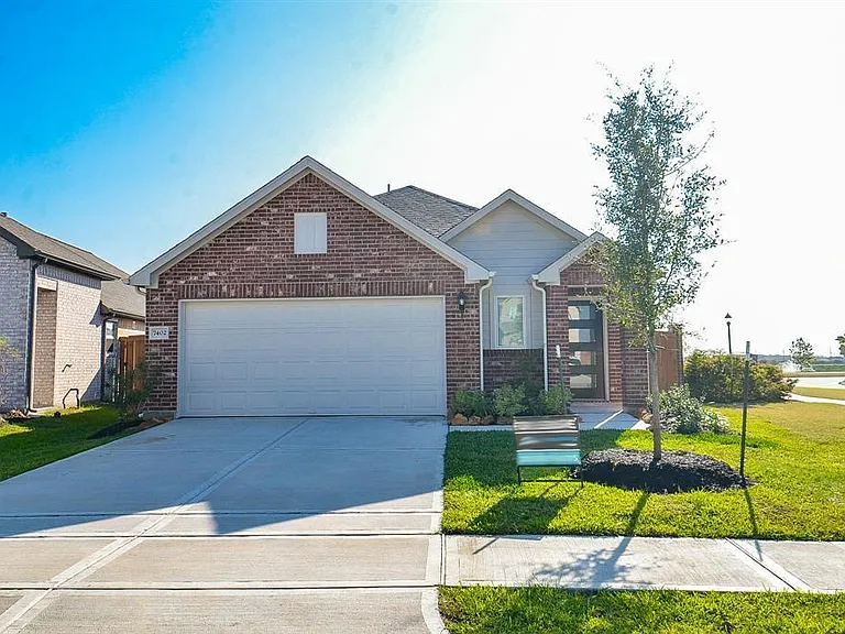 7402 Sunlit Harbor Dr — Photo 4