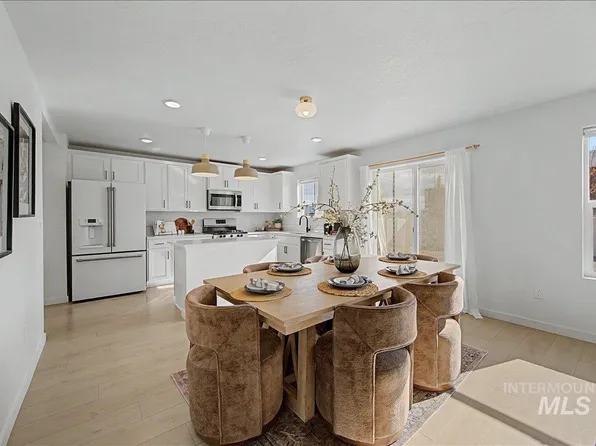 6166 S Carlburg Pl, Boise, ID 83709