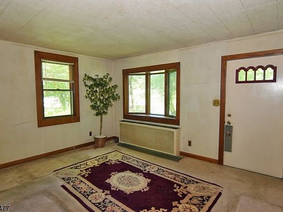 3rd image of 57 Snydertown Rd