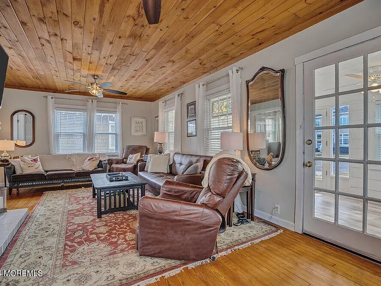 111 Beacon Blvd — Photo 10