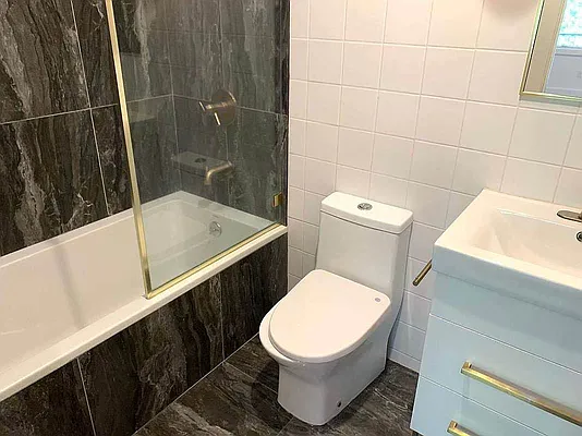 Rented by Tapiro Realty | media 6