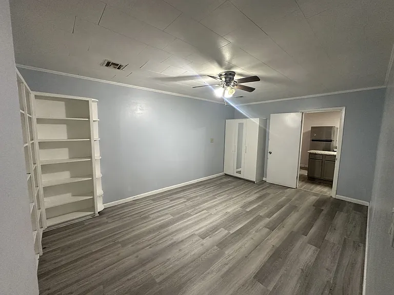2833 Bellview Ave — Photo 5