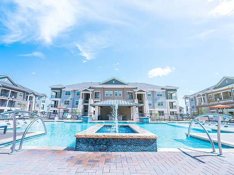 The Woodford on Mockingbird — Photo 9