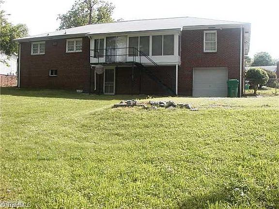 5th image of 601 Arlington St
