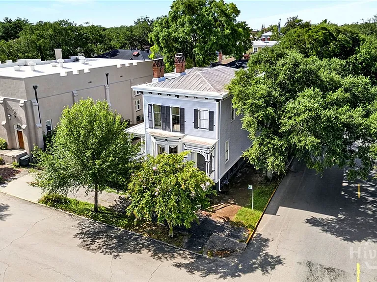 902 Barnard St — Photo 38
