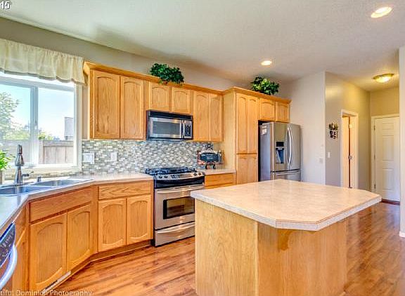 5th image of 4113 NE 165th Ave