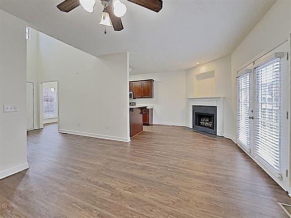 5th image of 1613 Woodhaven Ct