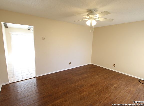4th image of 300 Nell Deane Blvd