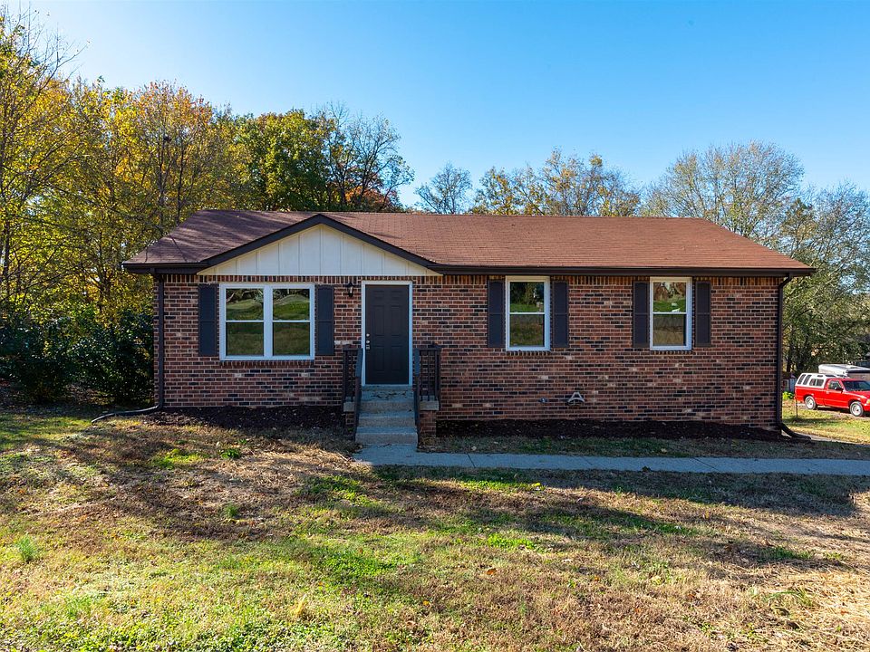 1st image of 1316 Courtney Dr