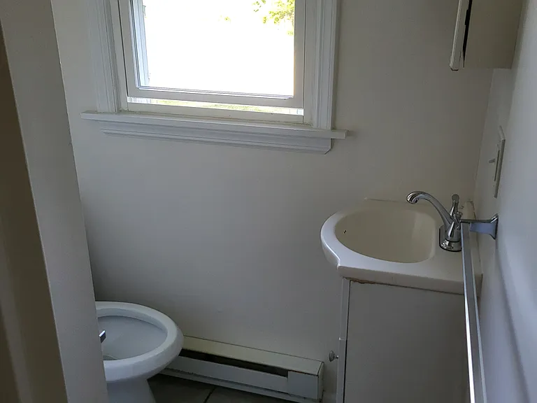 120 Lake Rd — Photo 6