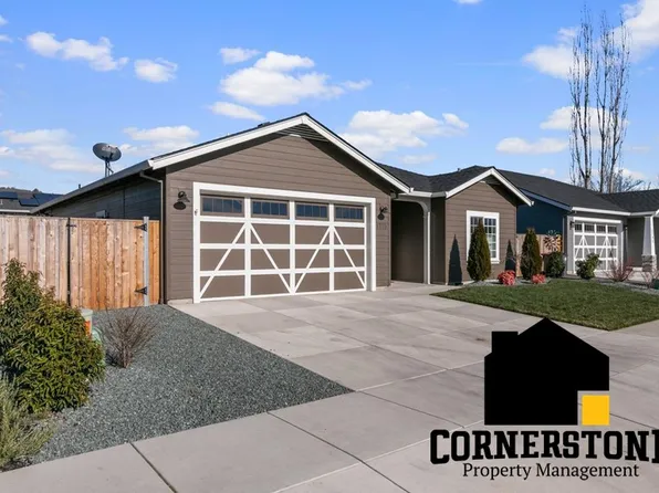 1775 Pearl Eye Ln, Medford, OR 97504