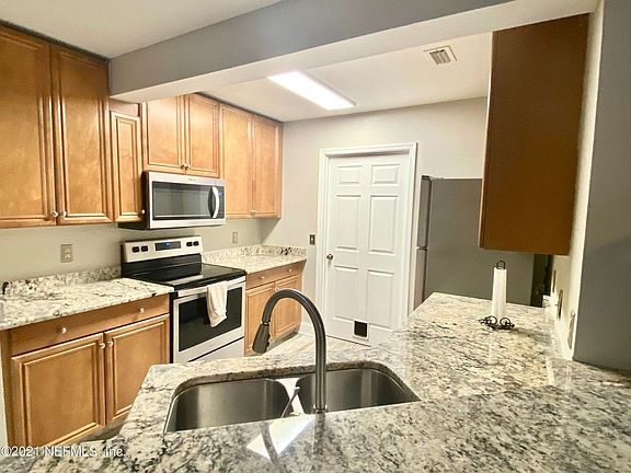 2nd image of 29 Arbor Club Dr Unit 209