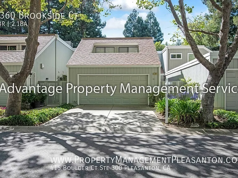 5360 Brookside Ct — Photo 2