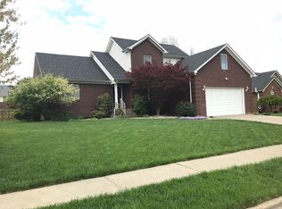 601 Deer Run Dr, Sellersburg, IN 47172