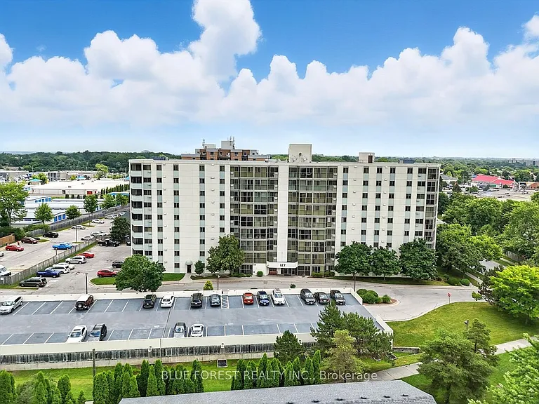 127 Belmont Dr #909 — Photo 41