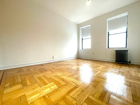 Rented by R New York | media 3