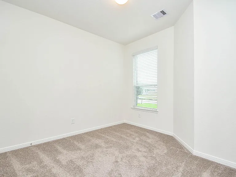 25230 Benroe St — Photo 18
