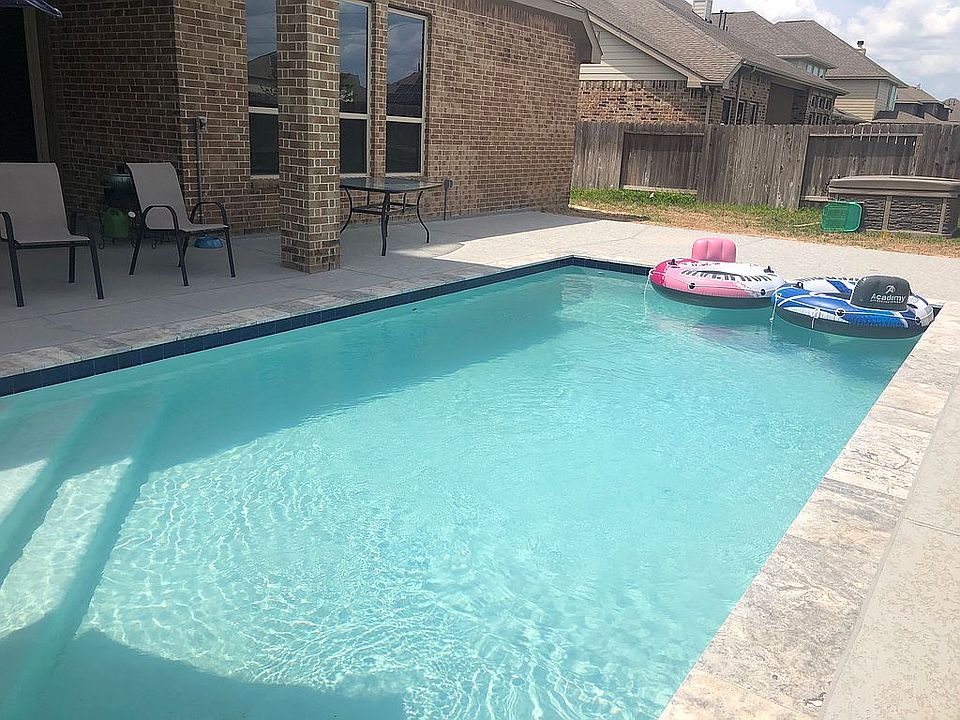 1st image of 2902 Golden Honey Ln