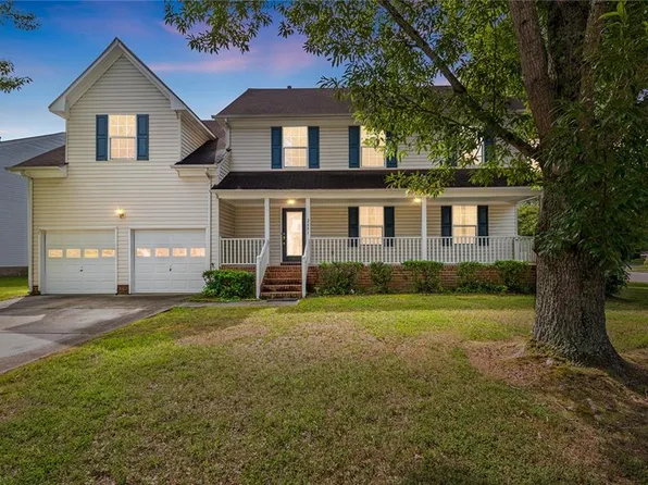 2601 Sawtooth Cir, Chesapeake, VA 23323