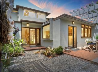 2410 Laurel Ave, Manhattan Beach, CA 90266