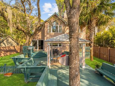 759 Lake Frances Dr, Charleston, SC 29412