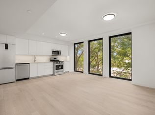 94 Guernsey St #2A, Brooklyn, NY 11222