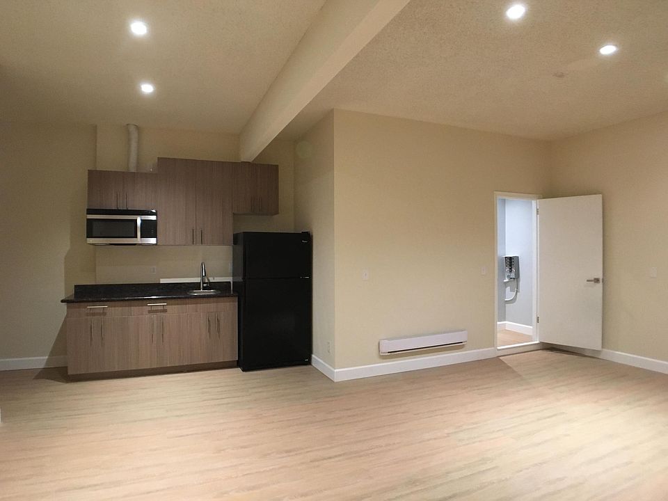 1st image of 10024 138th Ave NE