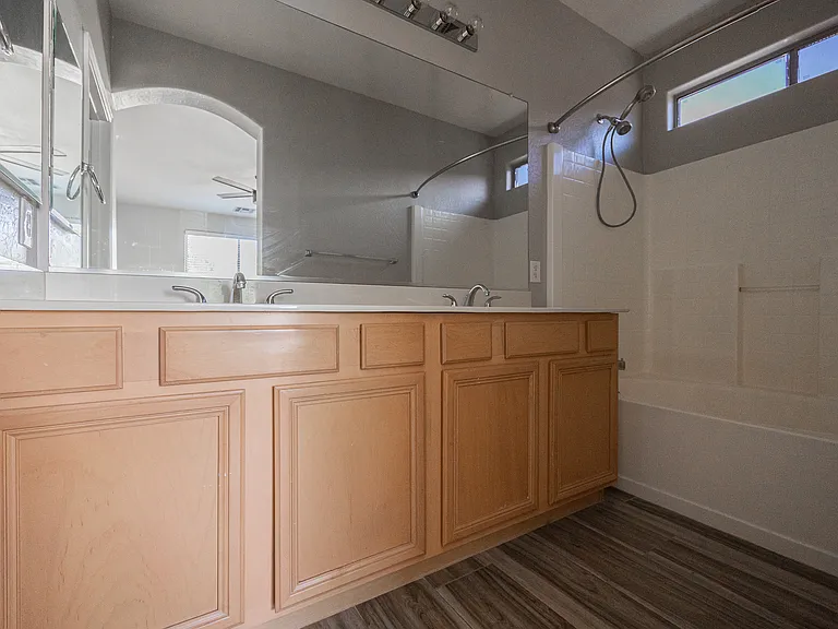 7312 E Mills St — Photo 14