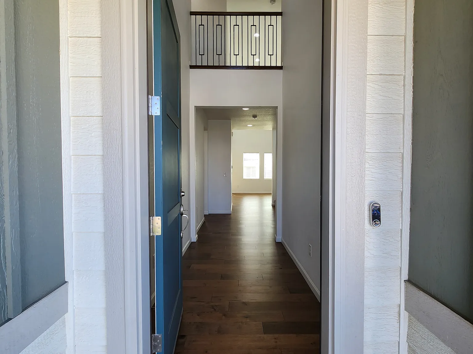 5 bed, 3.5 bath, 2771 sqft, $3,850 — Photo 3