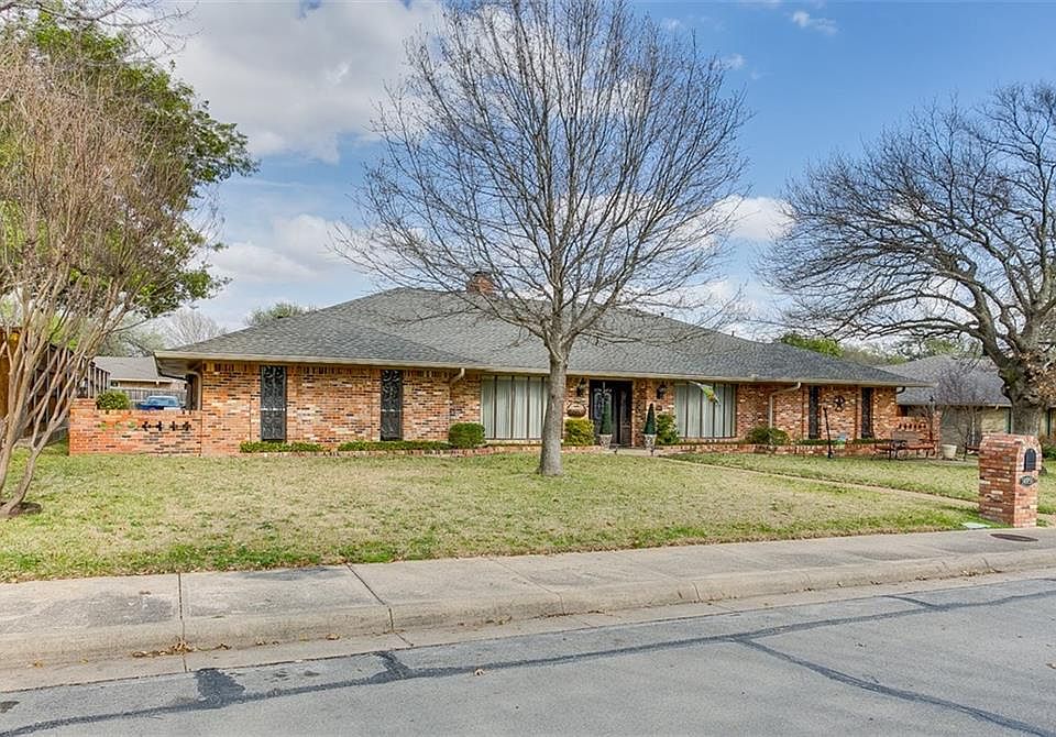 1st image of 14950 Vistaridge Dr