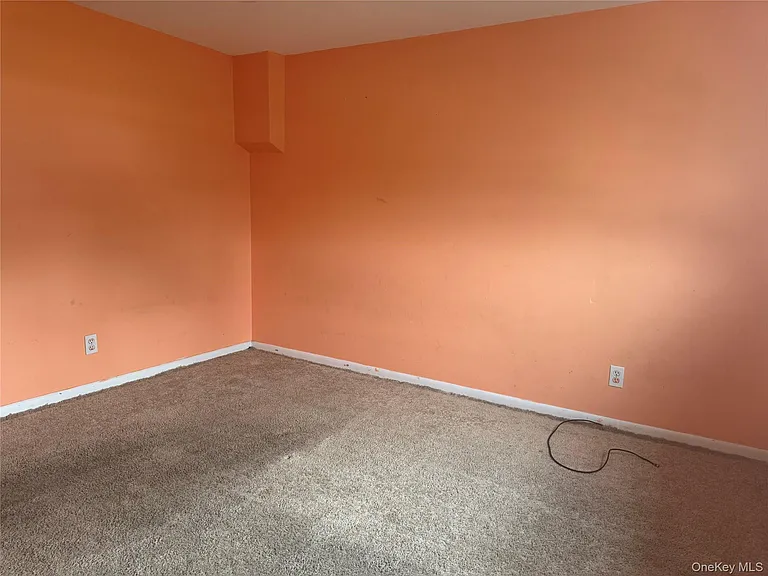124 Parkdale Dr — Photo 18