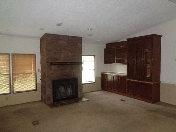 Additional Living Room