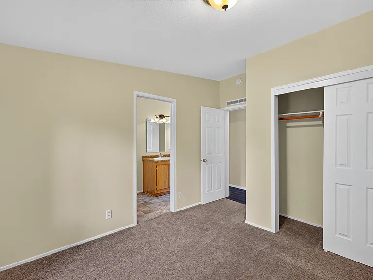 140 Flaming Meadow Ln — Photo 13