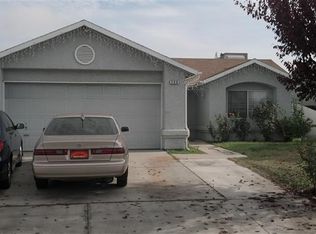 200 Hadar Ave, Parlier, CA 93648