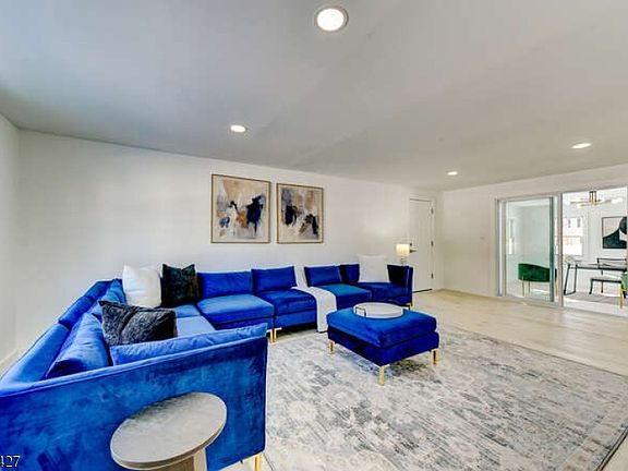 4th image of 22 Glen Rd