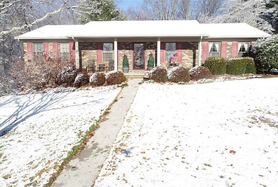 1st image of 3030 Naomi Dr