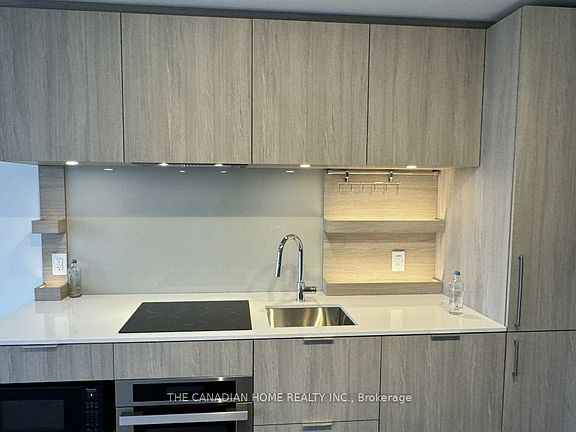 3rd image of 28 Ann St #323
