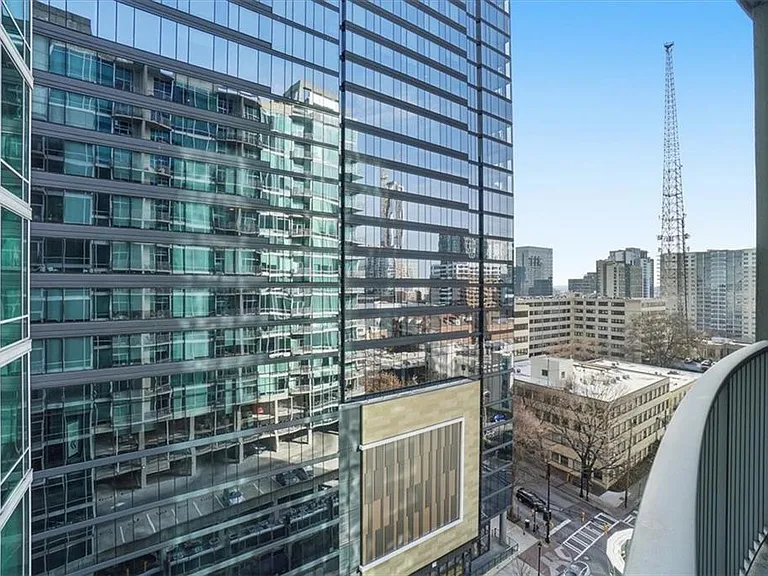 923 Peachtree St NE #1221 — Photo 23