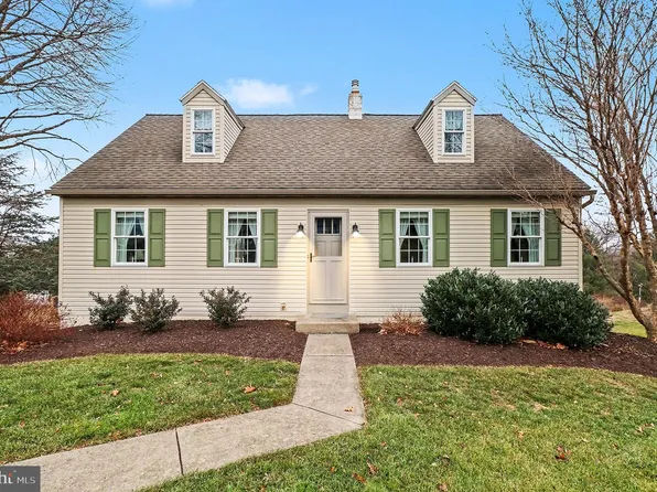 206 Joyce Dr, Lititz, PA 17543