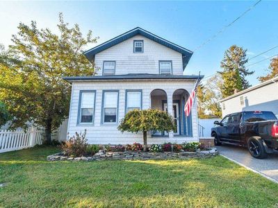 95 Maddox Ave, Islip, NY, 11751