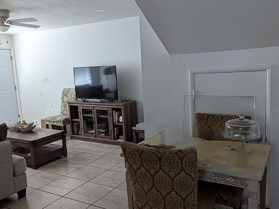 5th image of 306 E Ludlow Dr APT B