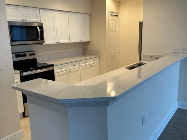 4620 Pga Blvd APT 201, Palm Beach Gardens, FL 33418
