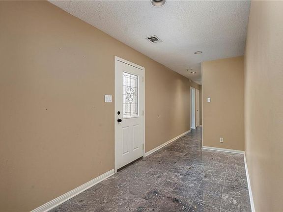 3rd image of 1700 Brook Hollow Dr