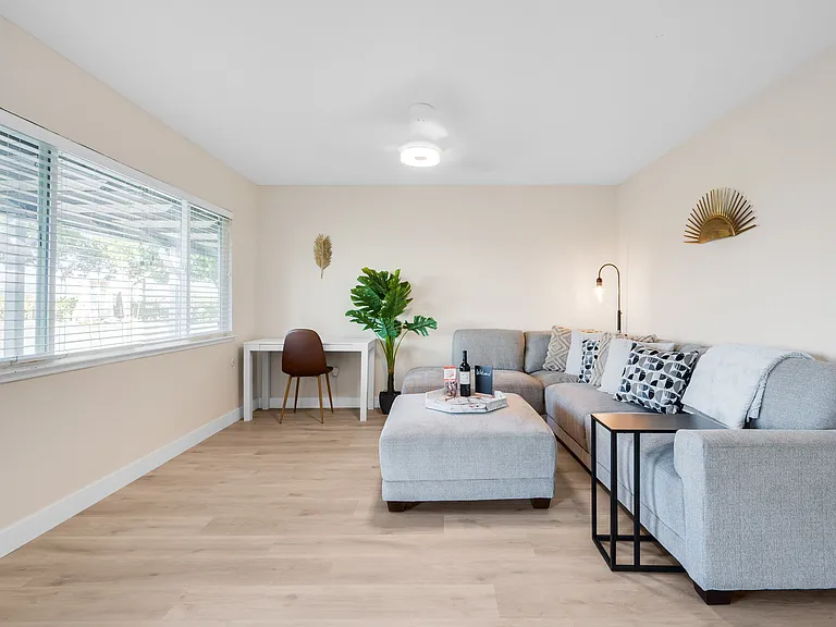 725 Lytton Station Rd — Photo 23