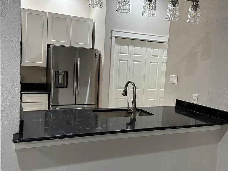 2501 Stanford Ct — Photo 10
