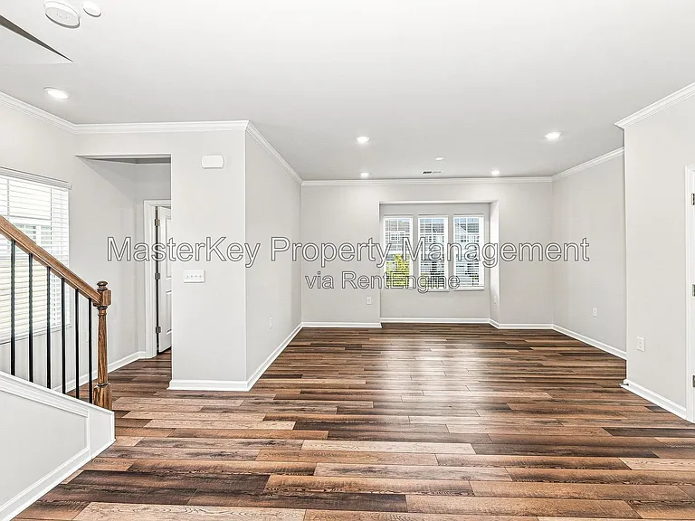 3001 Brellon Ln — Photo 9