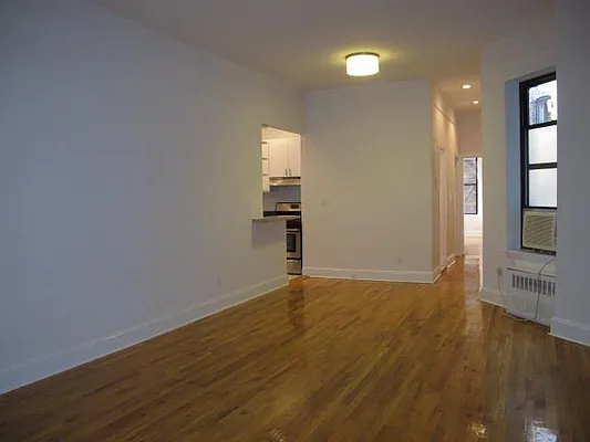 Rented by Metropolis Real Estate of Manhattan | media 64