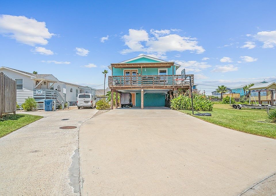 1030 S 10th St, Port Aransas, TX 78373 | MLS #446114 | Zillow