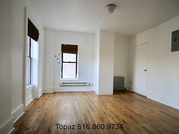 3rd image of 132 Greene Ave APT 3