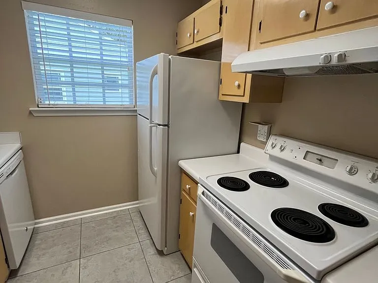 4013 Catawba St #A — Photo 11